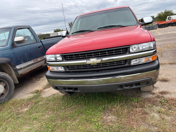 1999-chevrolet-silverado-1500-image-2
