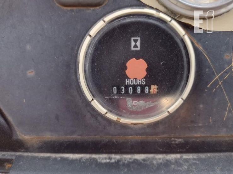 2000-deere-650h-lt-image-7