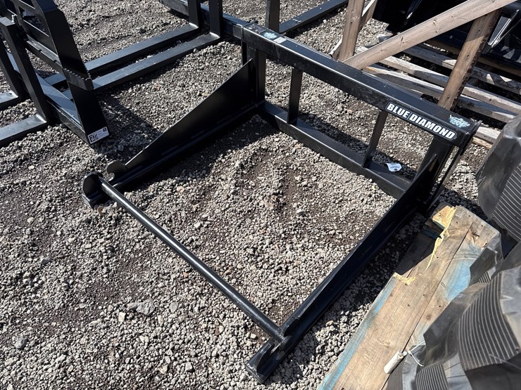 #2051-•-blue-diamond-skid-steer-wire-spool-unroller-image-2