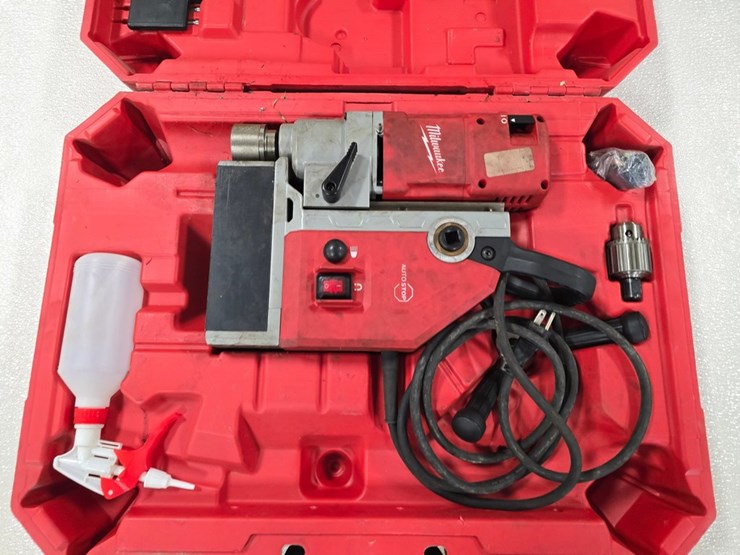 #9718-•-milwaukee-1518-electro-magnetic-drill-kit-image-2