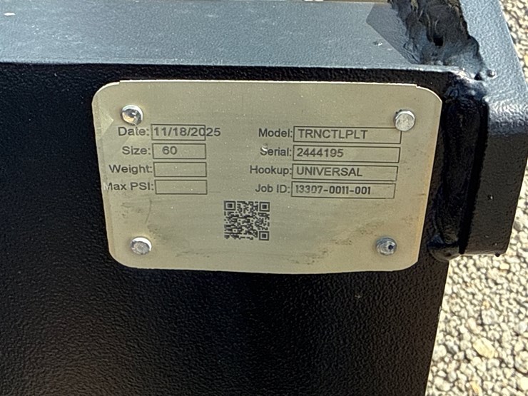 #2024-•-trubilt-60"-skid-steer-tooth-bucket-image-4