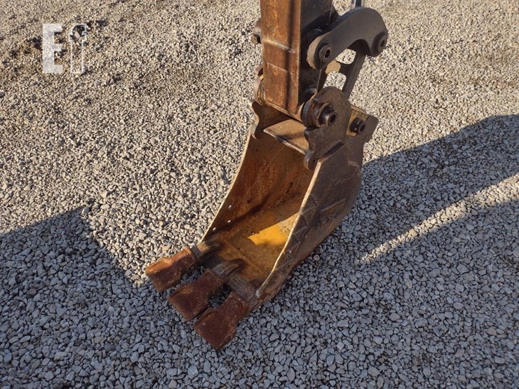 2021-deere-35g-image-24