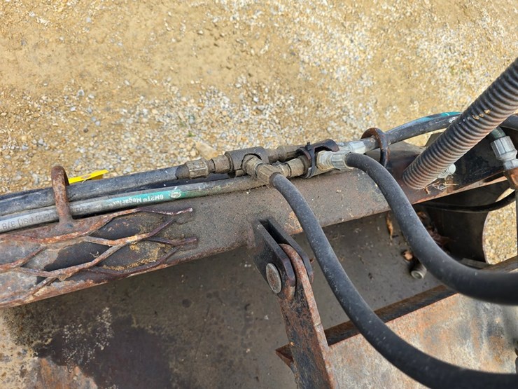 #9618-•-84"-grapple-bucket-image-10