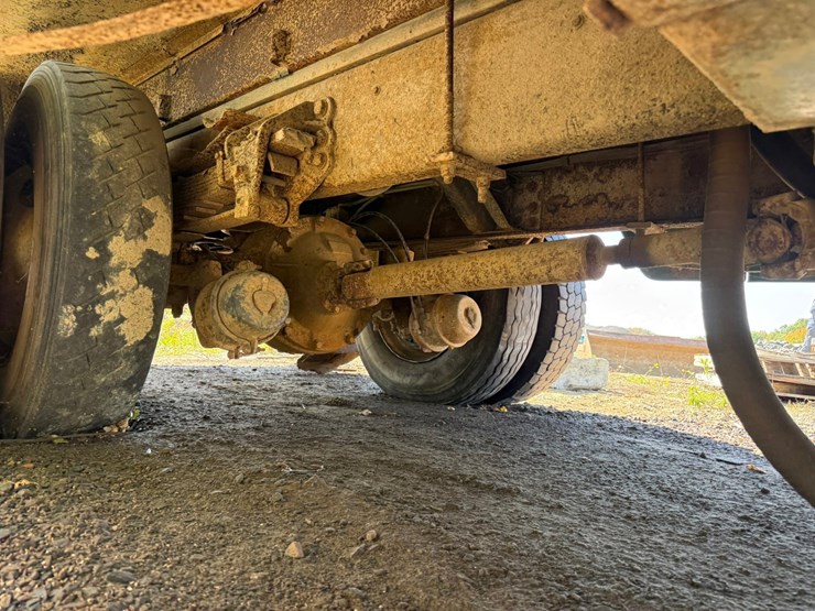 1991-ford-l8000-image-65