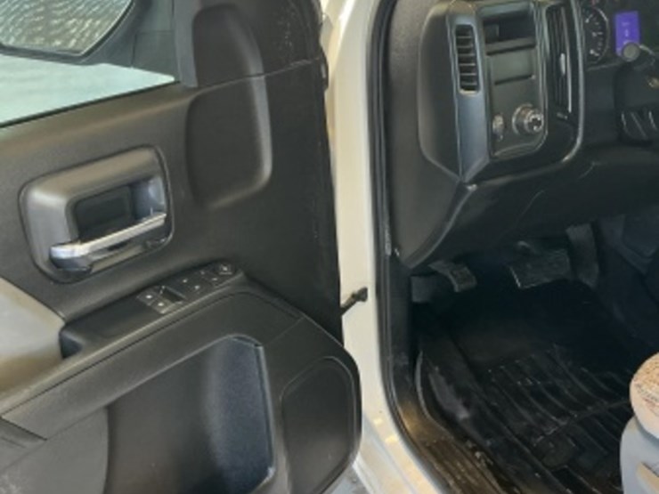 2017-chevrolet-silverado-1500-image-22