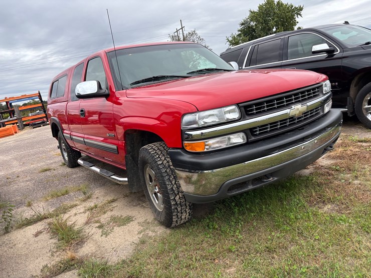 1999-chevrolet-silverado-1500-image-3
