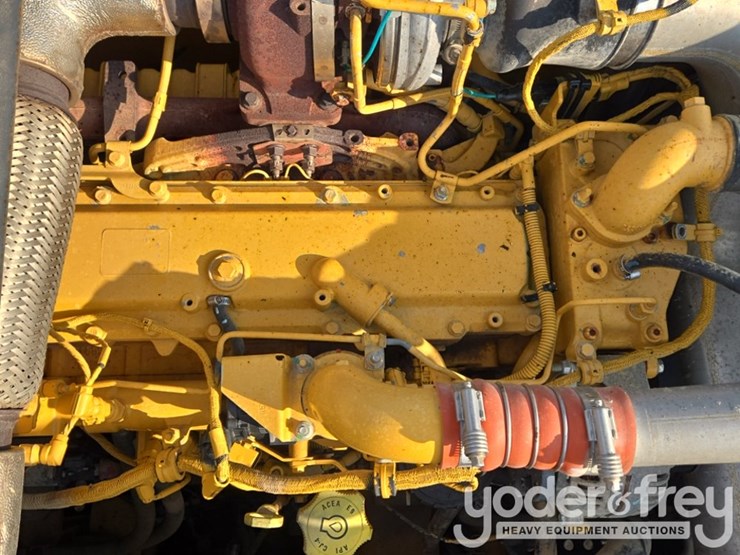 2019-deere-210g-lc-image-58