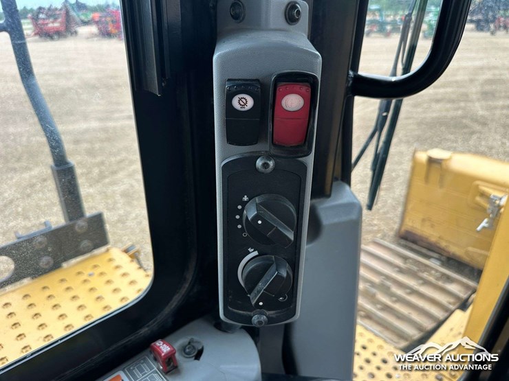 2018-caterpillar-d6t-lgp-image-16