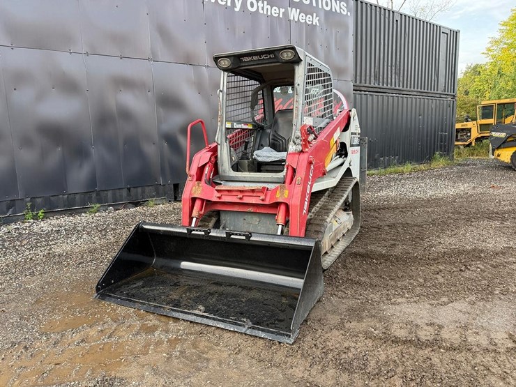 2020-takeuchi-tl8-image-8
