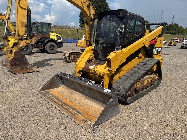 caterpillar-299d2-xhp-image-1