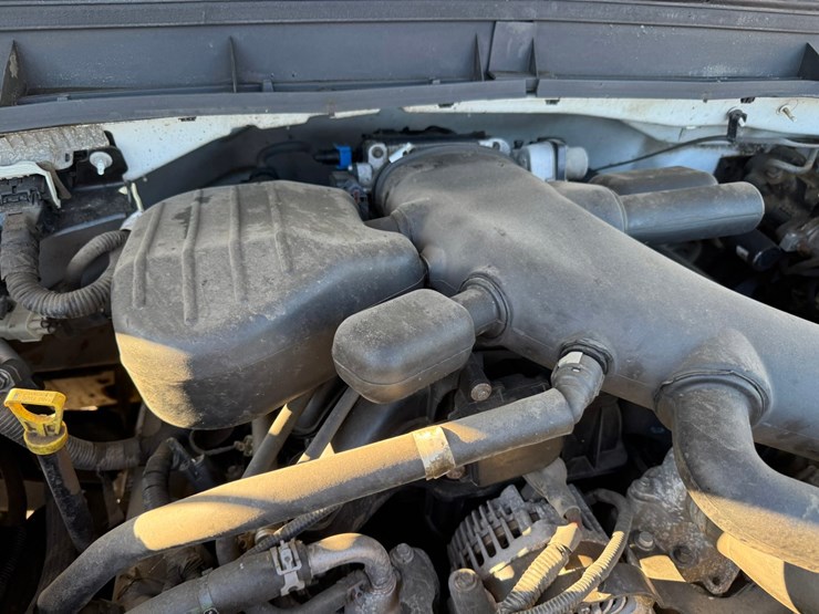 2013-ford-f550-image-45