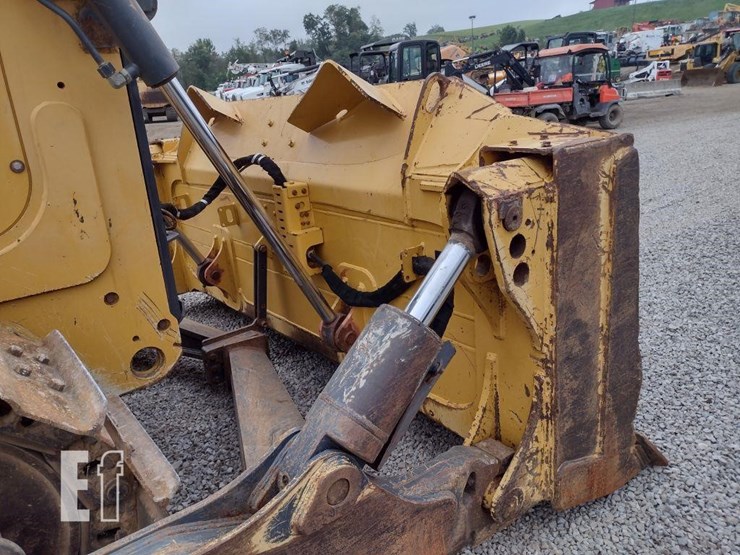 2016-deere-850k-image-28