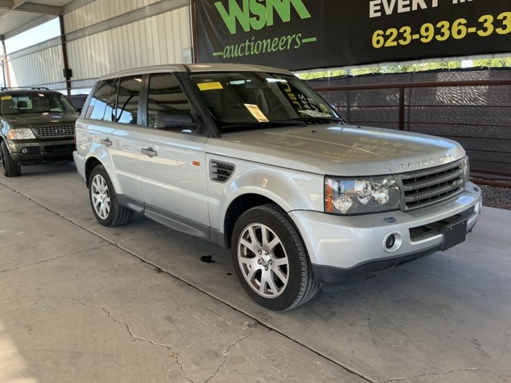2008-land-rover-range-rover-sport-image-2