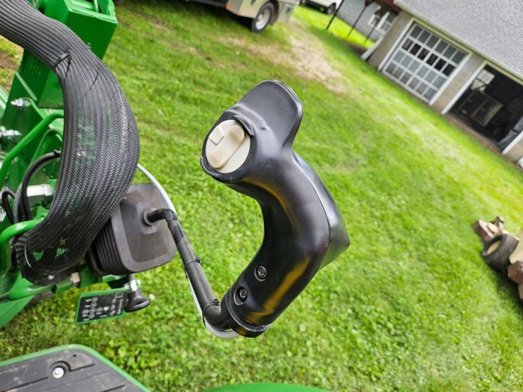 john-deere-4066m-image-32