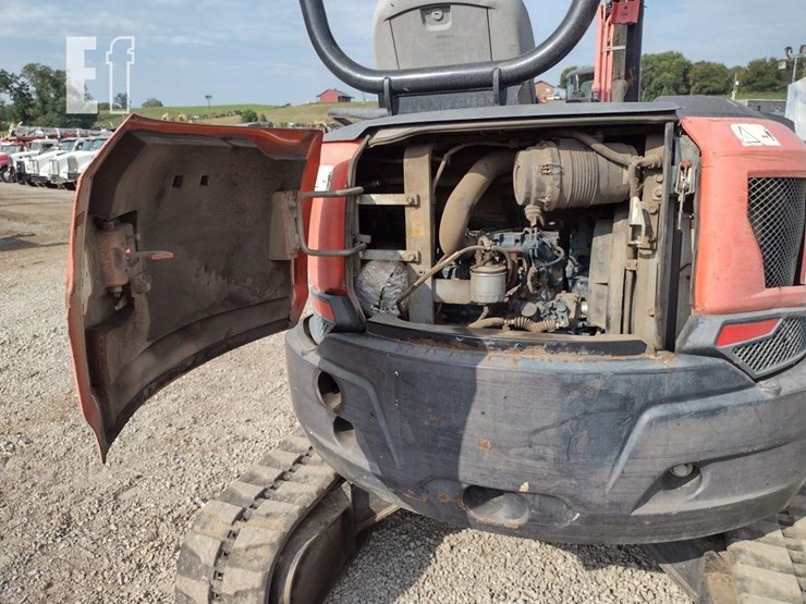 2014-kubota-u35-4-image-31