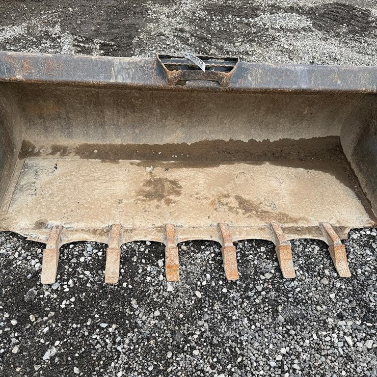 76” Skid Steer Tooth Bucket
