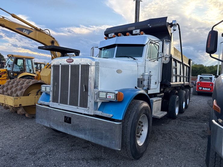 2001-peterbilt-379-image-1
