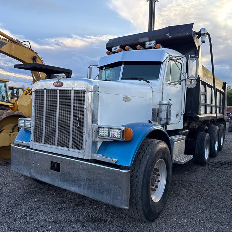 2001 PETERBILT 379