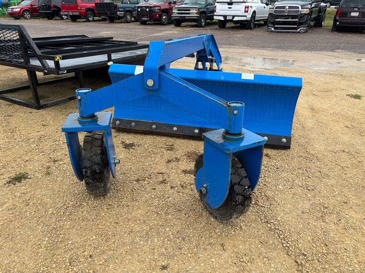 #1336-•-2022-topcat-sssg72-dozer-blade-image-7
