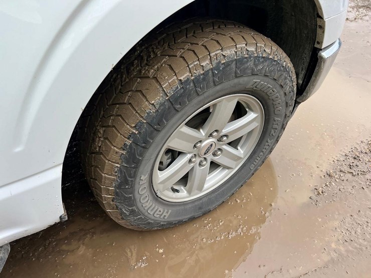 2022-ford-f150-image-14
