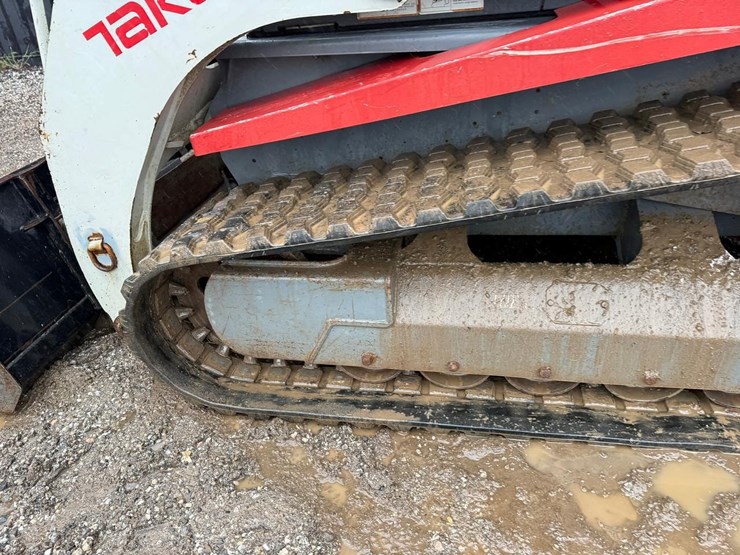 2012-takeuchi-tl250-image-19