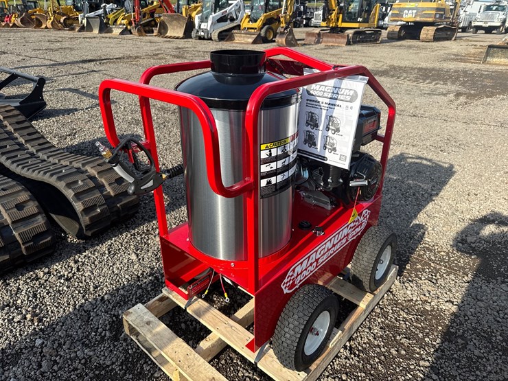 #2060-•-magnum-4000-series-heated-pressure-washer-image-4