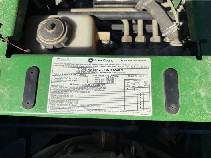 john-deere-z445-image-15