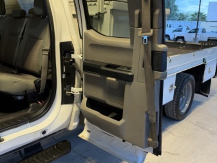 2019-ford-f550-image-32