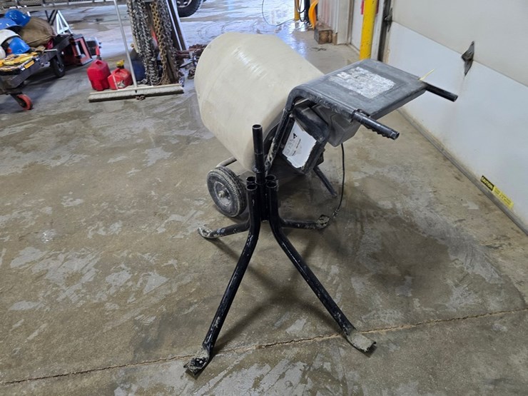#9677-•-2016-mix-n-go-dm1500-cement-mixer-image-3