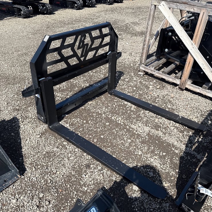 #2049 • BLUE DIAMOND 48" SKID STEER PALLET FORKS
