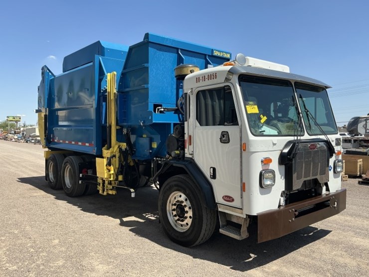 2018-peterbilt-520-image-4
