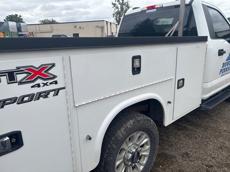 2022-ford-f250-image-60