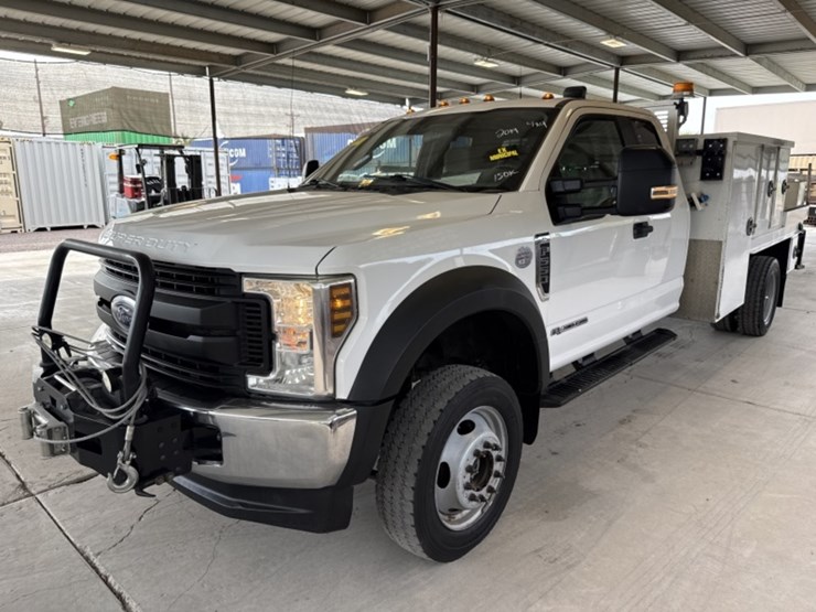 2019-ford-f550-image-5