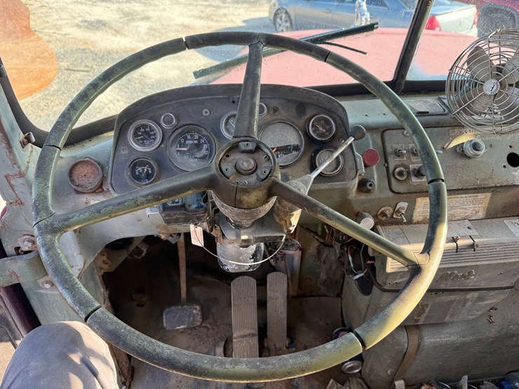 mack-dm685s-image-49