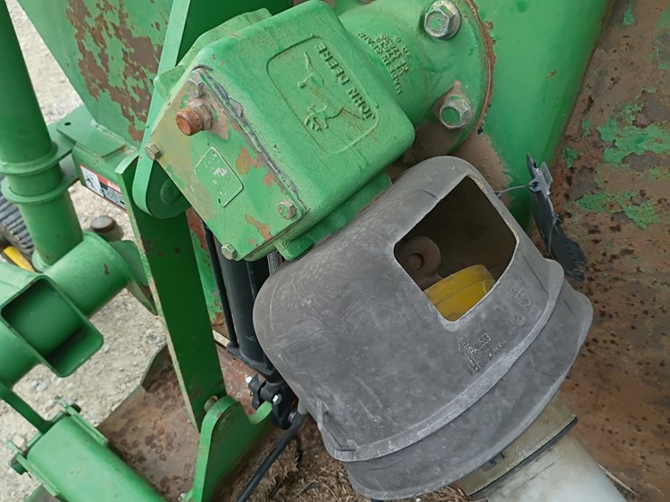 john-deere-1517-image-16