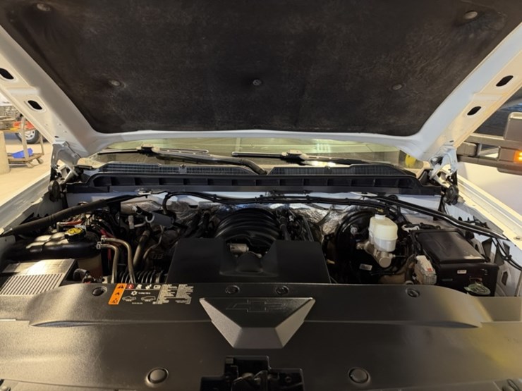 2018-chevrolet-silverado-1500-image-13