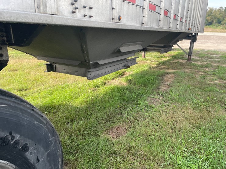 2020-cornhusker-hopper-bottom-image-7