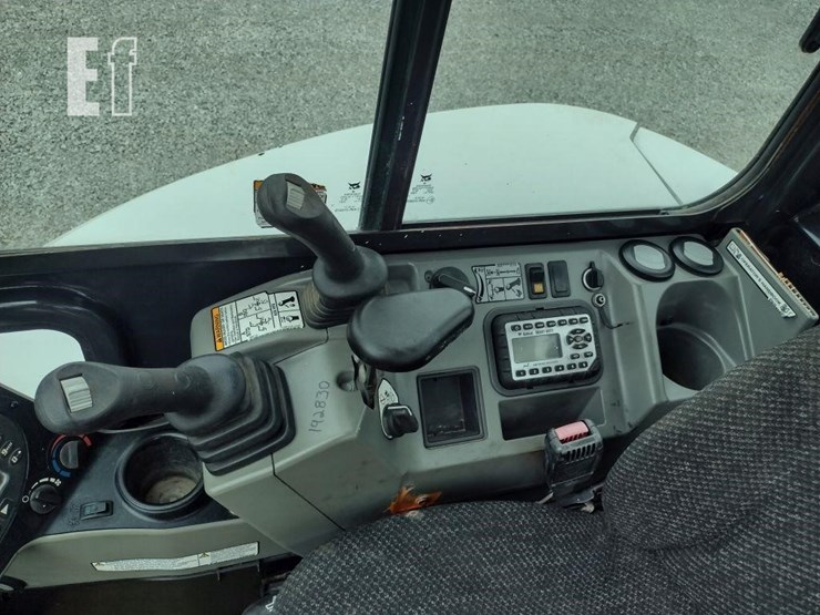 2019-bobcat-e55-image-8