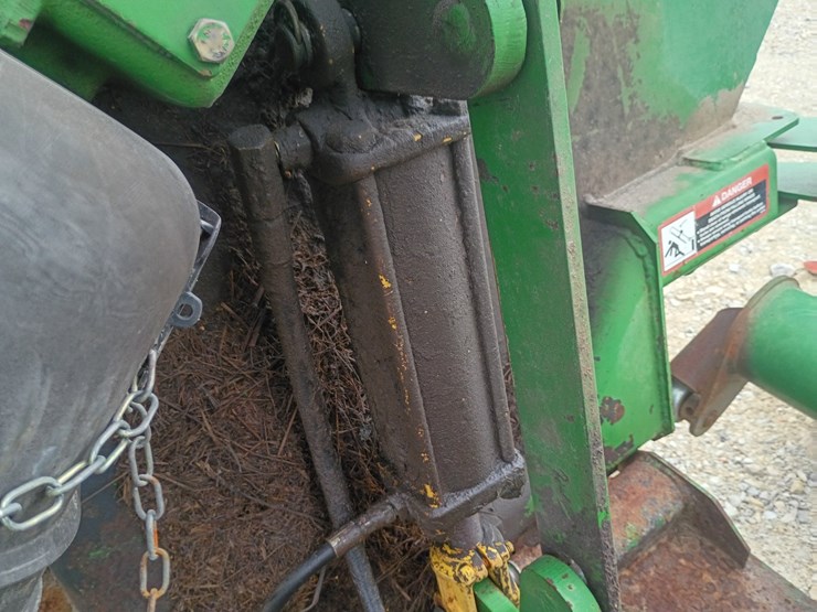 john-deere-1517-image-17