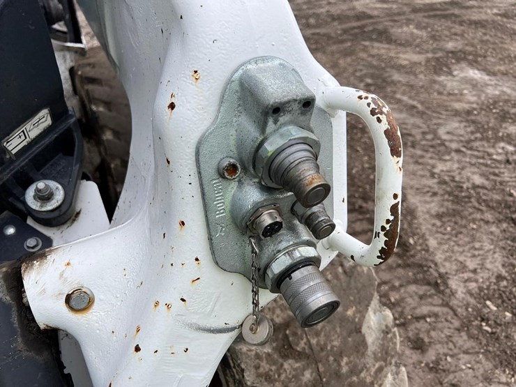2022-bobcat-s76-image-12