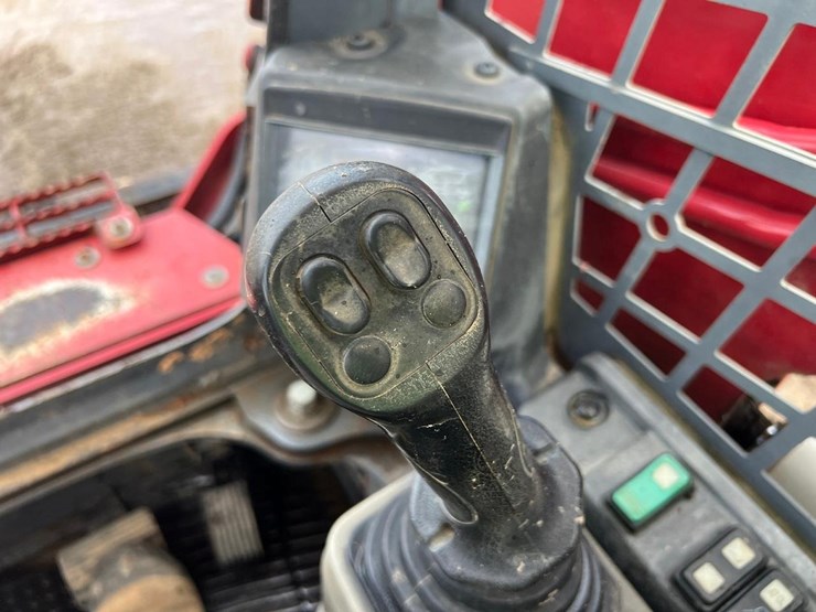 2020-takeuchi-tl8-image-20