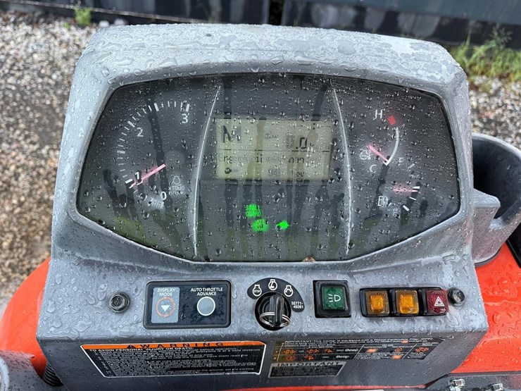 2019-kubota-l47-image-30