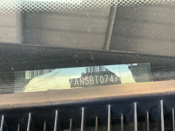 2011-ford-transit-connect-image-16