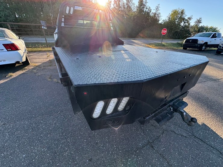 2020-dodge-3500-image-18