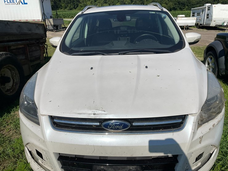 2014-ford-escape-titanium-image-13