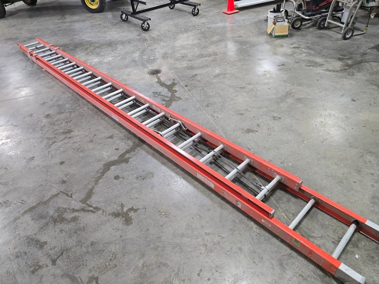 #9732-•-loisville-40'-extension-ladder-image-1