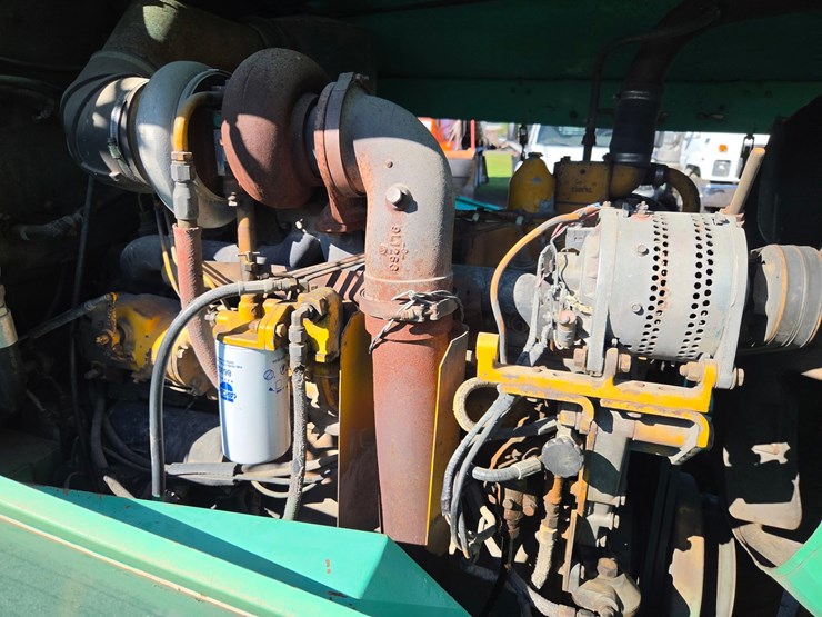 #3410-•-1974-oshkosh-p2025-1e1-plow-truck-image-46