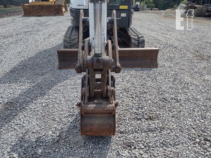 2019-bobcat-e35-image-24