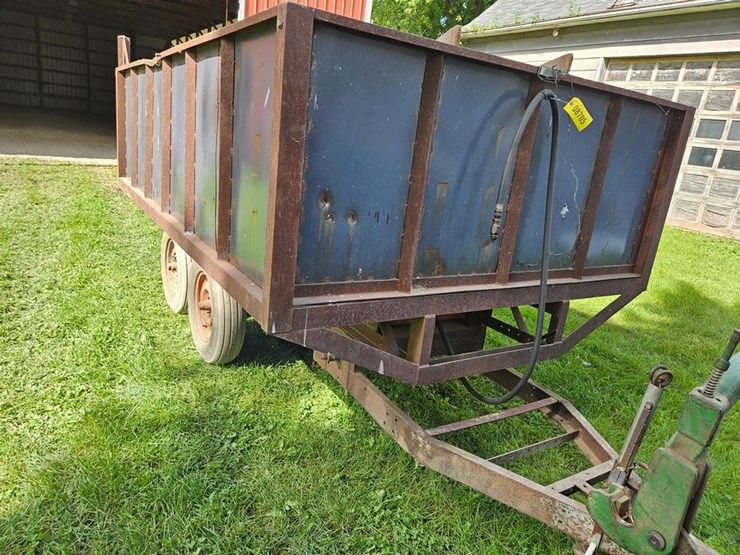 #8705-•-tandem-axle-dump-wagon-image-12