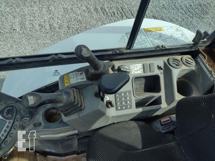 2019-bobcat-e35-image-8